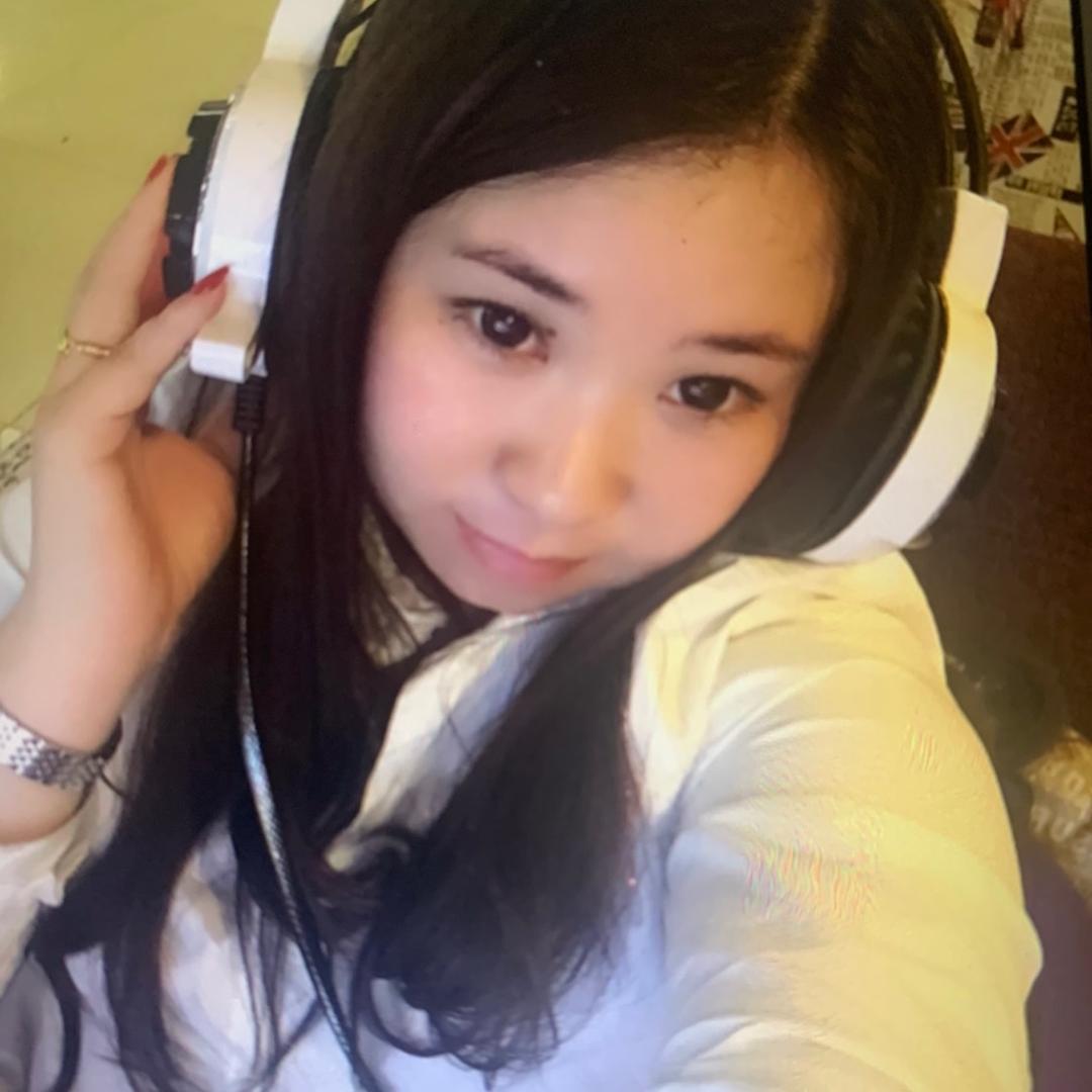 朵朵爱唱歌