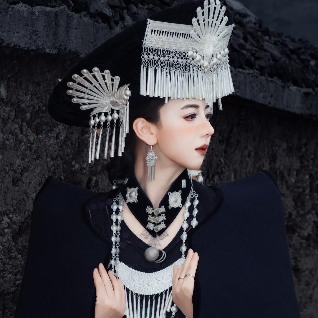 乌蒙陌上花开旅拍