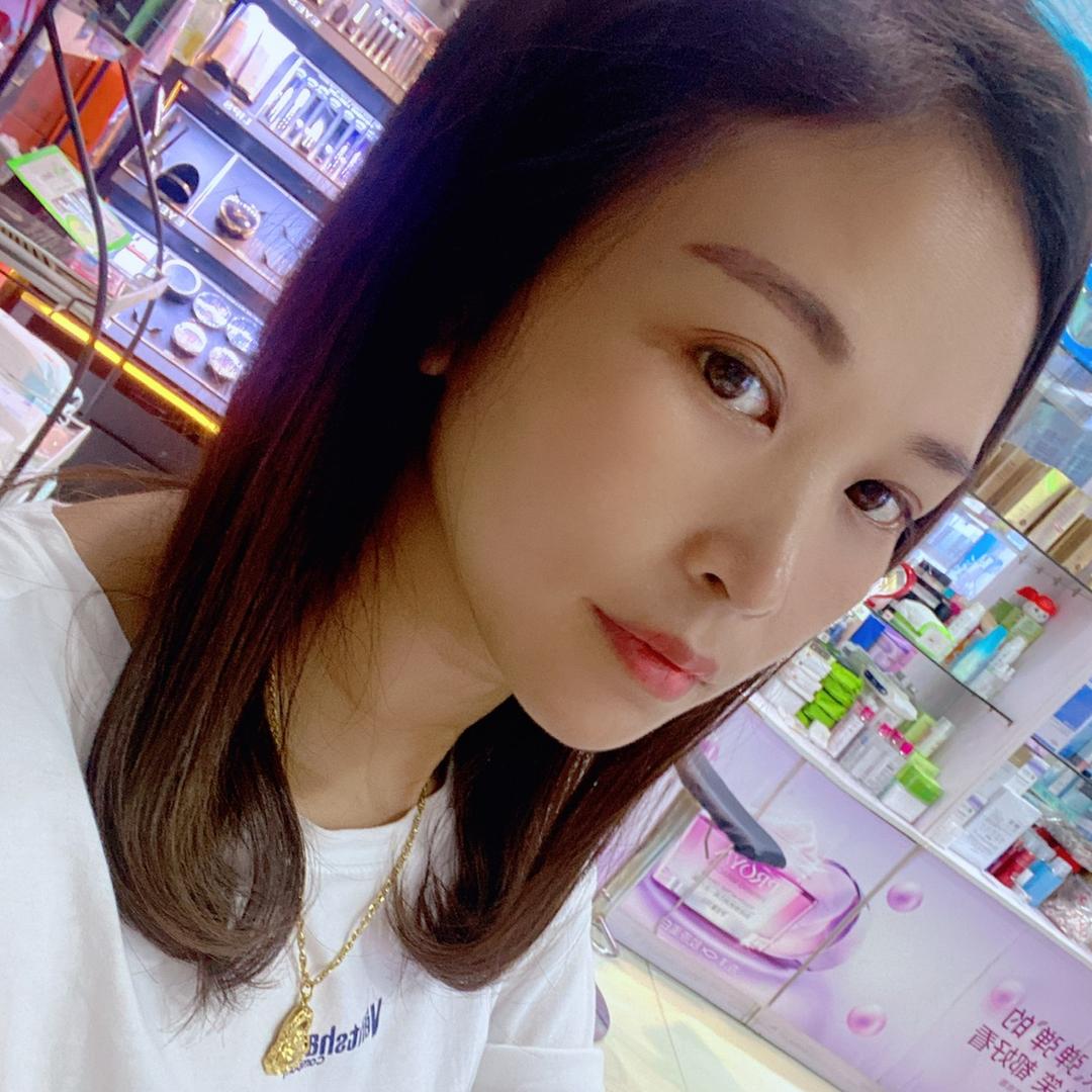 77的🐍姐