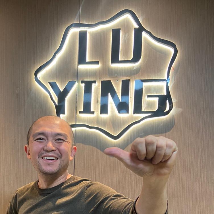 欧阳哥（重庆卢莹自助火锅）