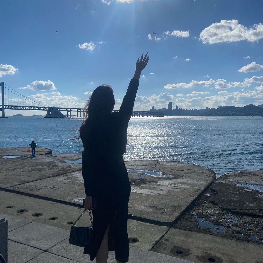 纯情蟑螂火辣辣