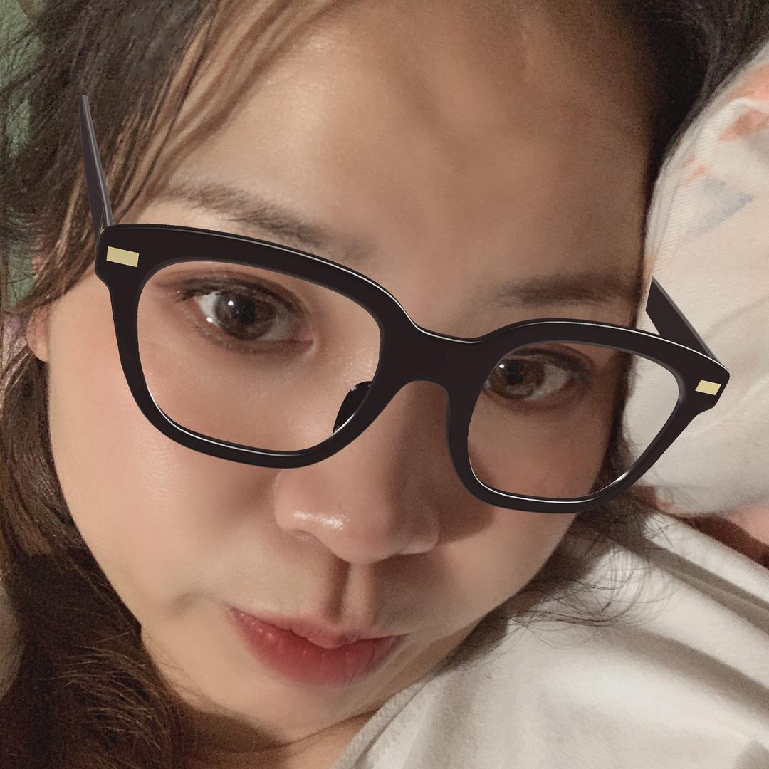 妆为谁化、泪为谁流