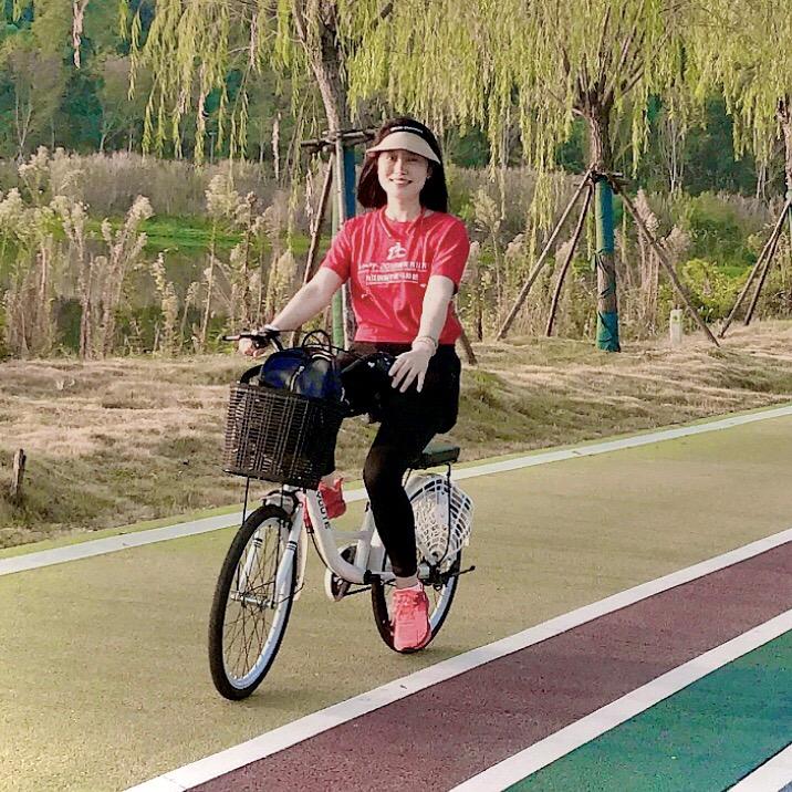 红苹果🍎