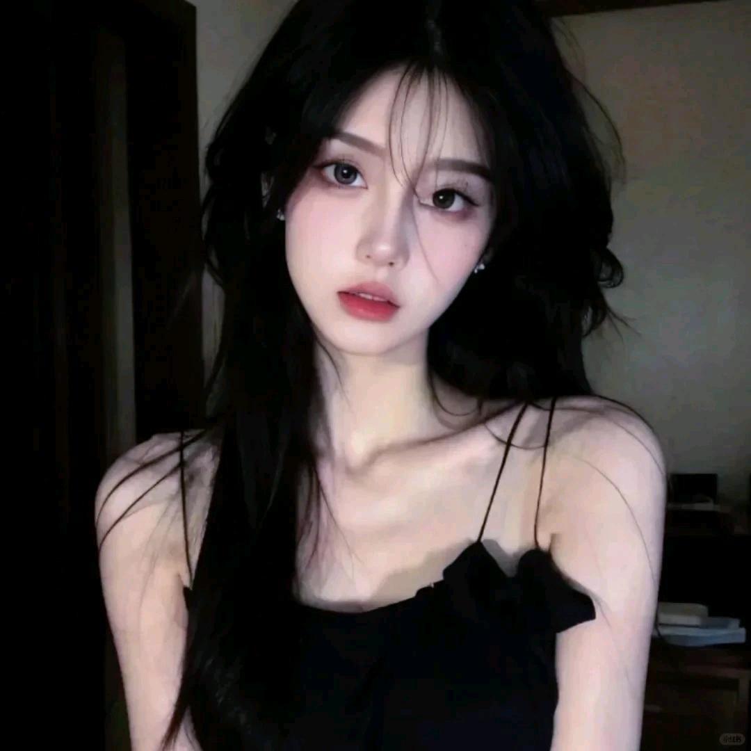 衣衣服饰