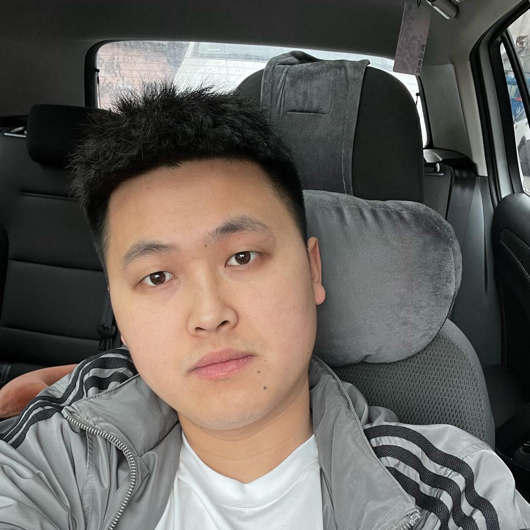 贴膜的嘉豪