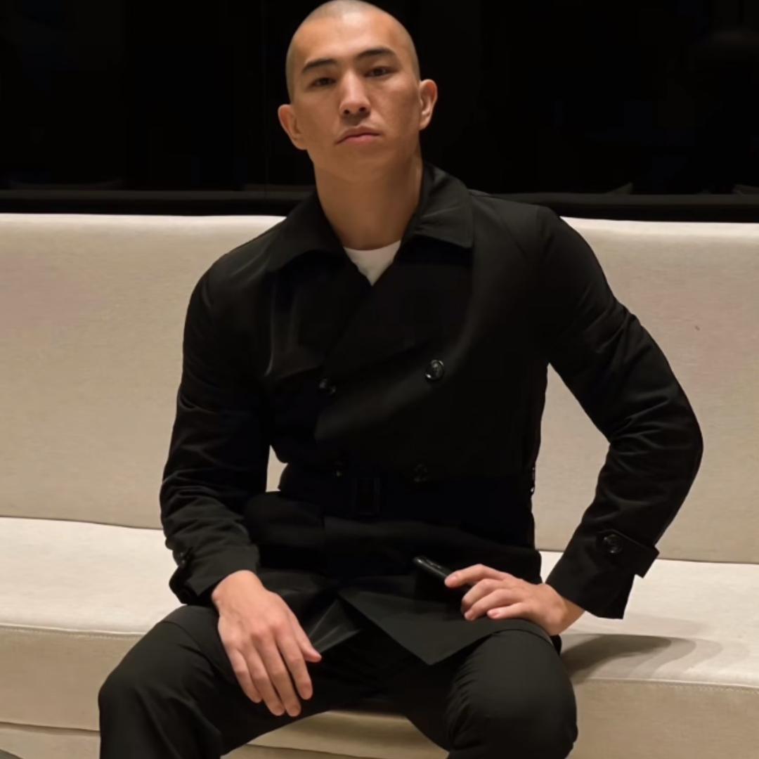 会魔法的老人。