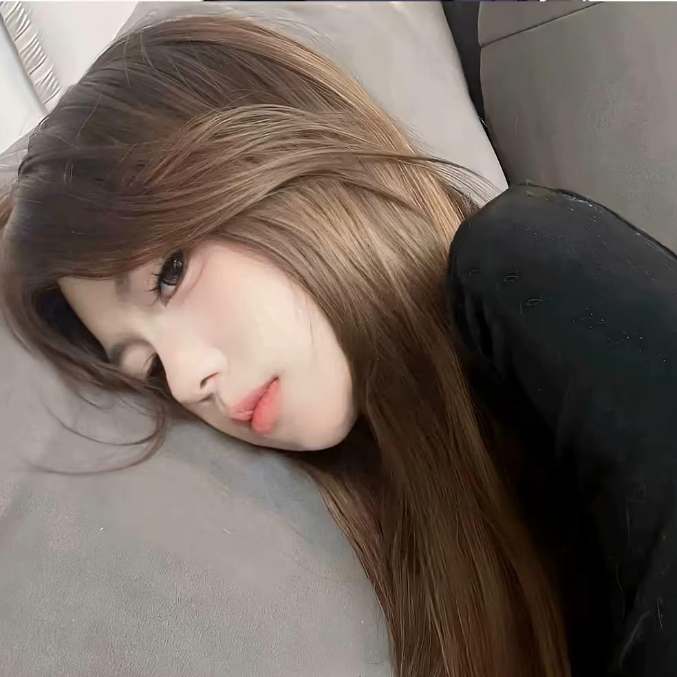 雾郁.