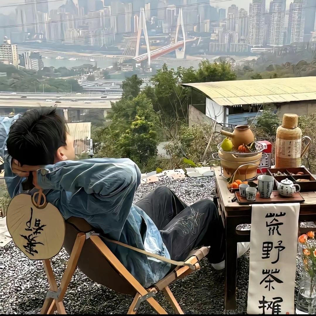 此经济堵车学家㍰