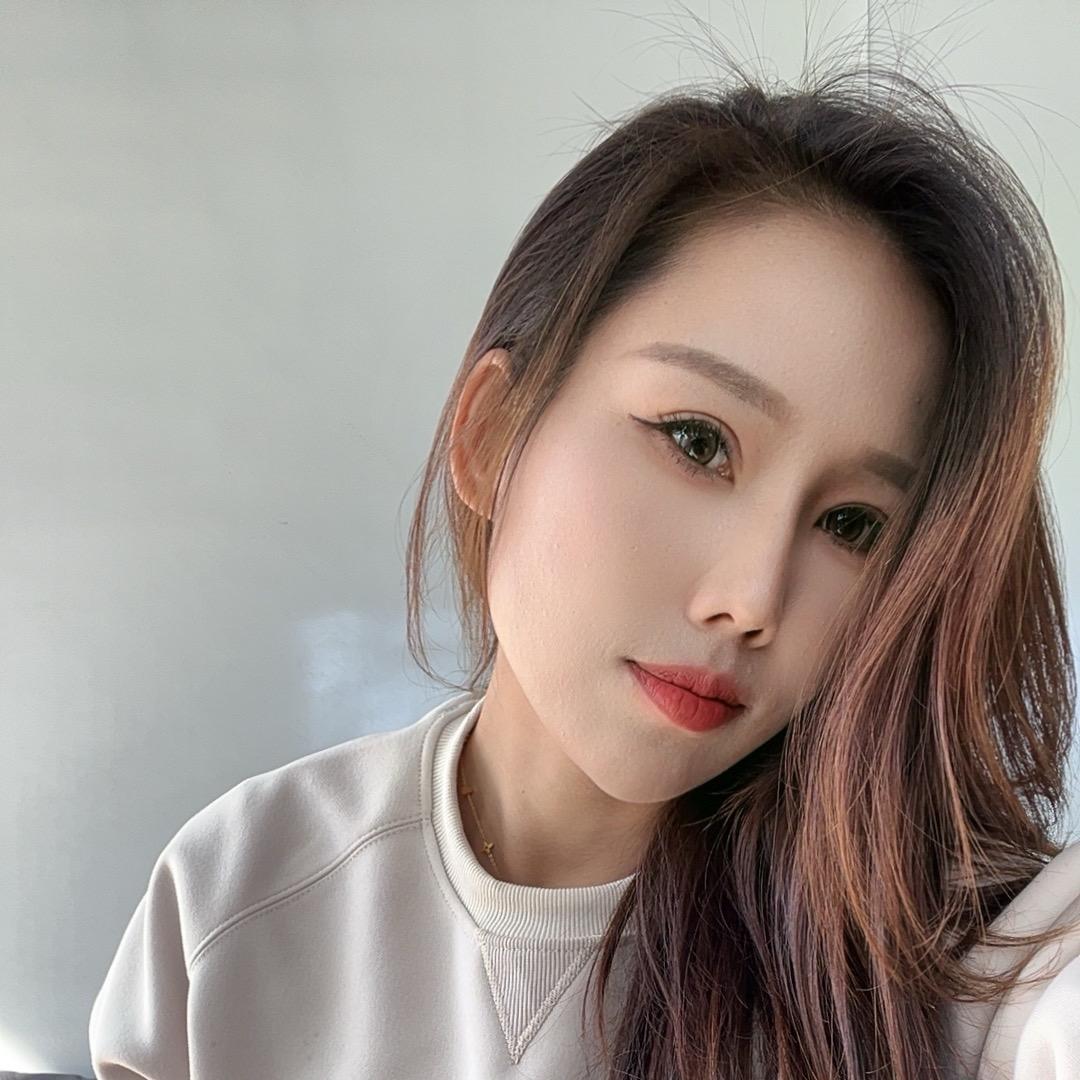 盛徽二手车-雪儿