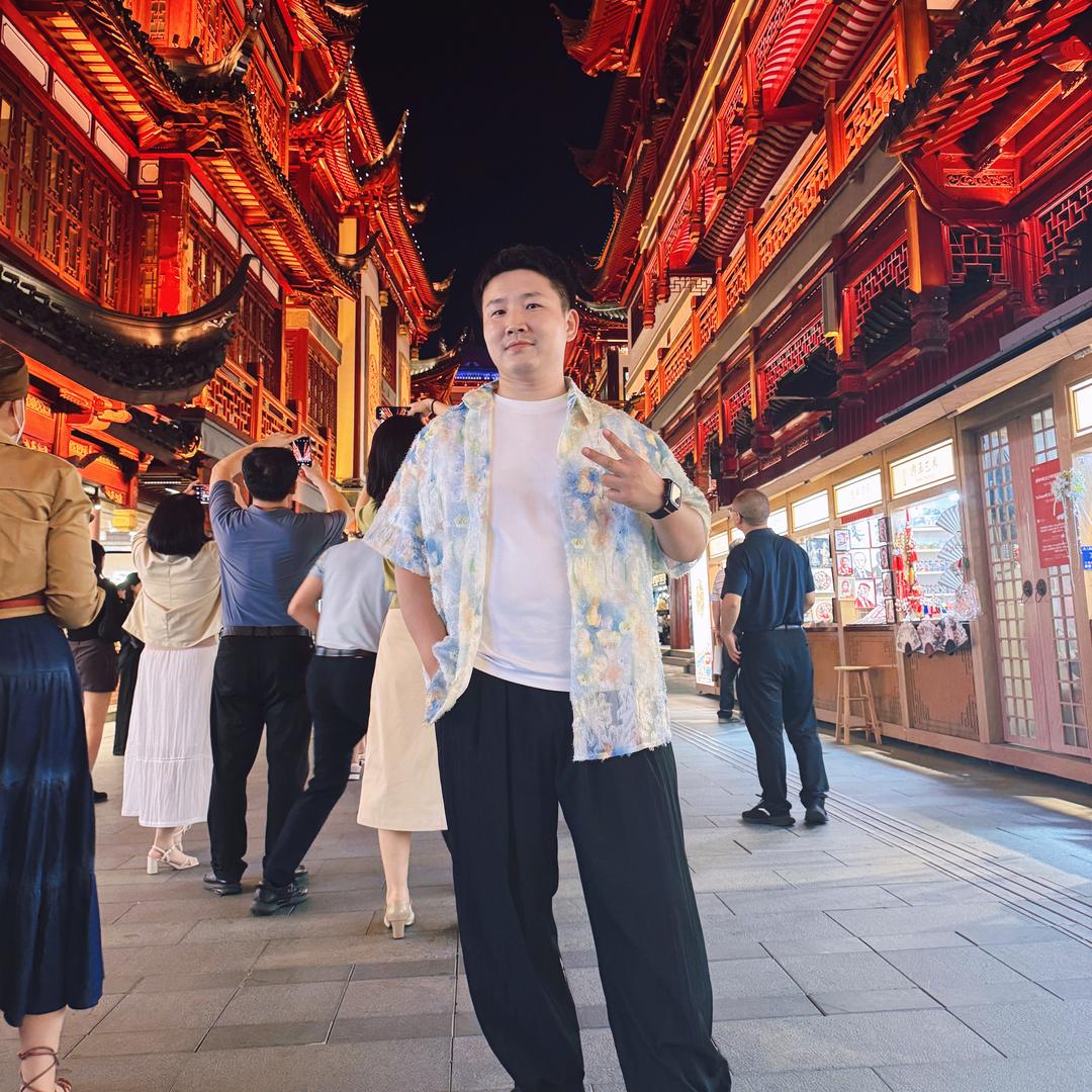 奔腾的小二哥