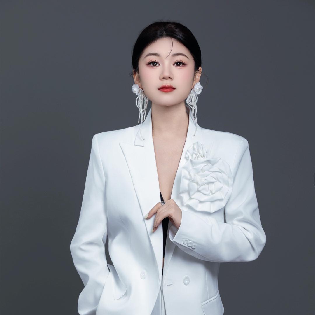 香港C L身材管理一全国招商部经理阿华