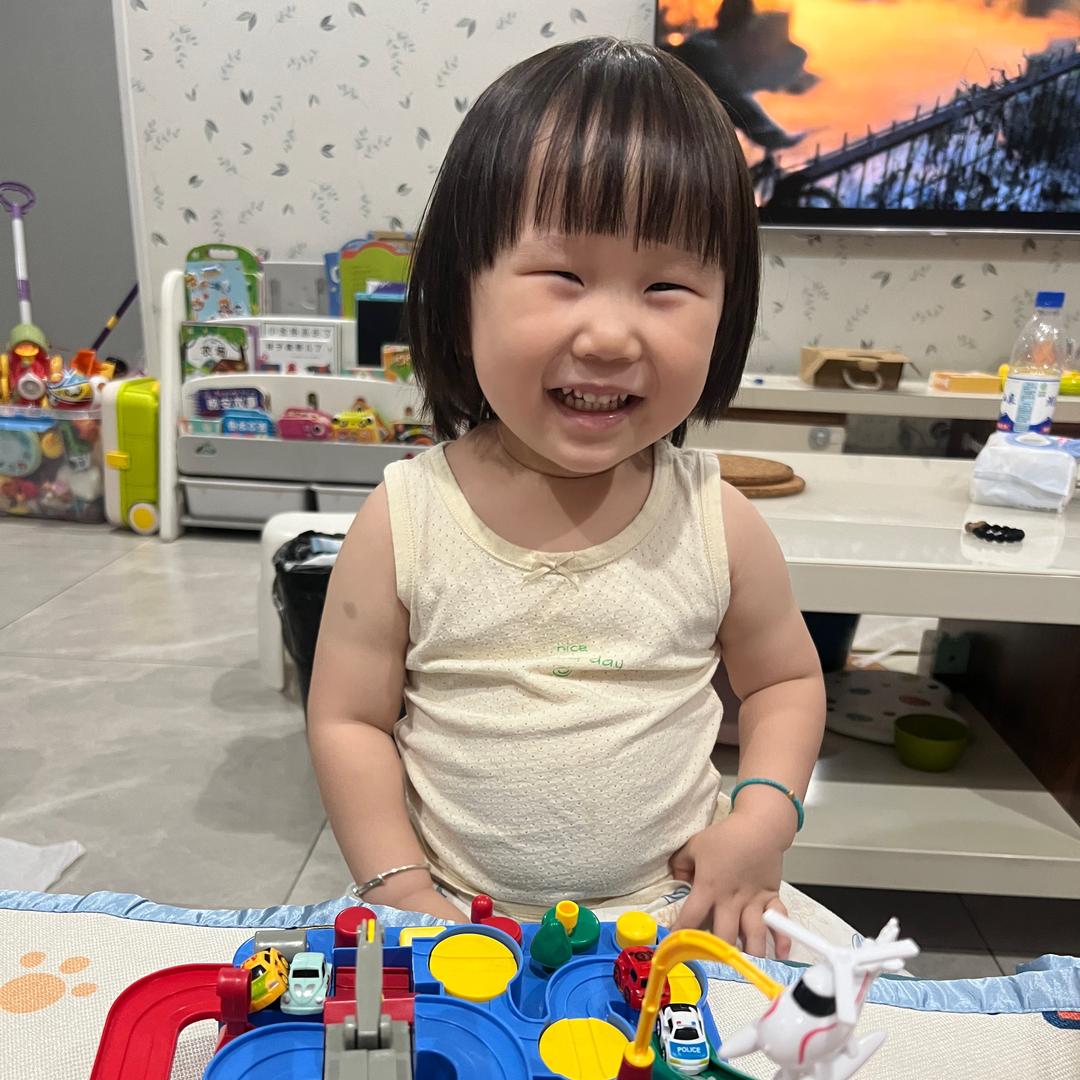 爱吃的年糕小盆友