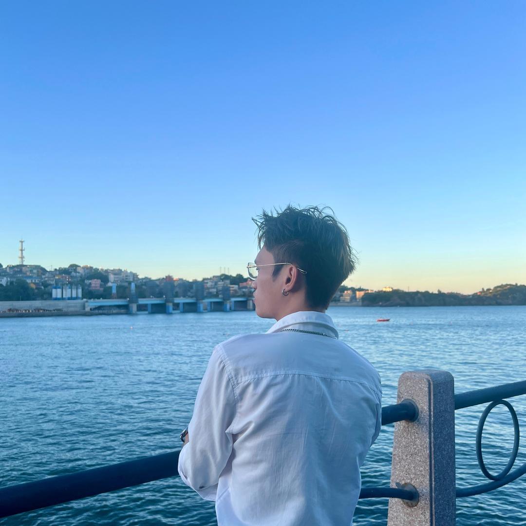 玉环强子爱玩发色