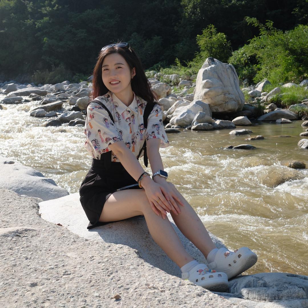 小刘。