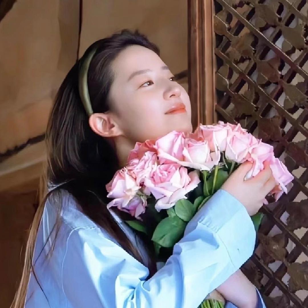 财神的🌸云儿