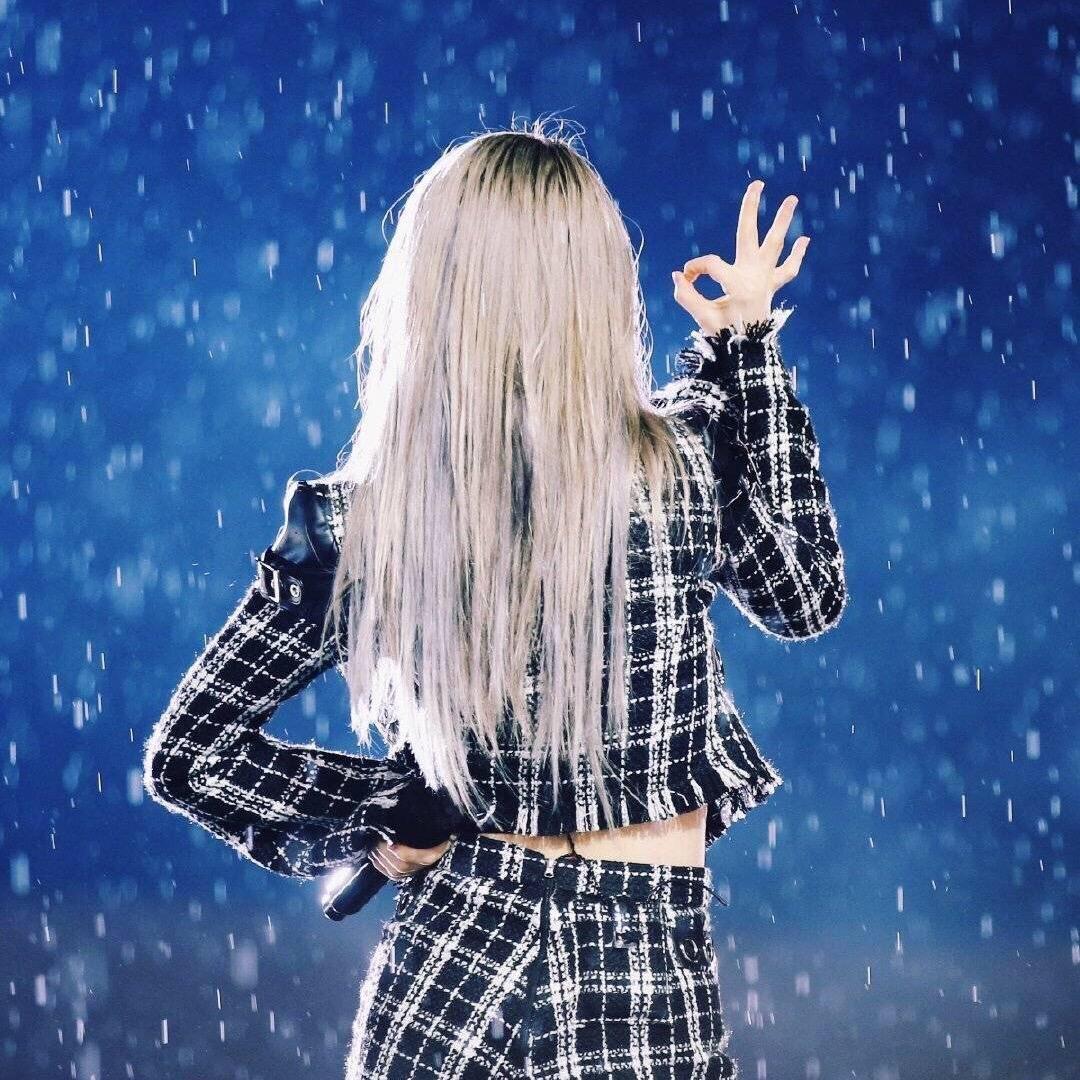 Moonbyul的糖葫芦