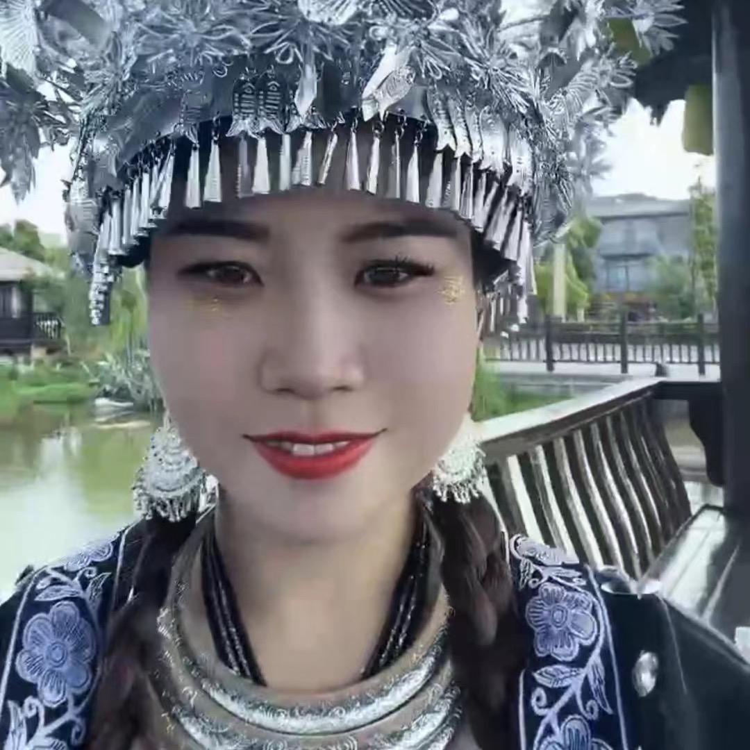@晴晴（翘歌妹）