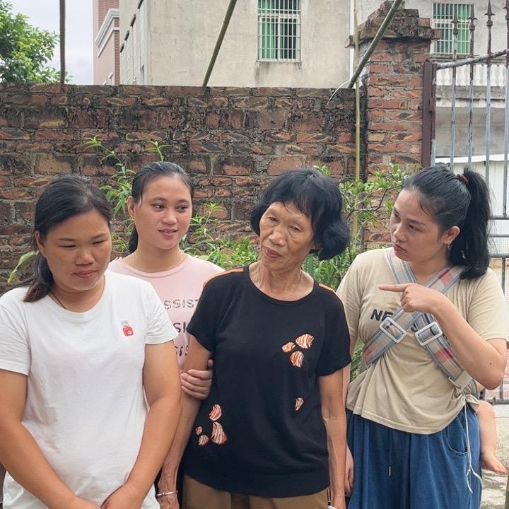 湛江锦锦一家人