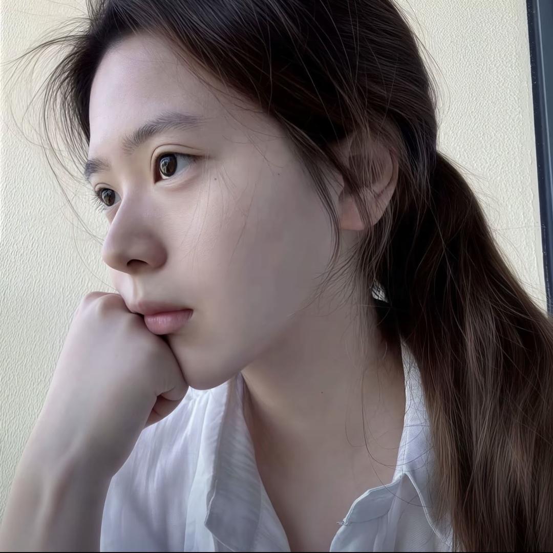 79岁忧郁少女