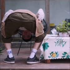爱喝草莓冰沙的小马