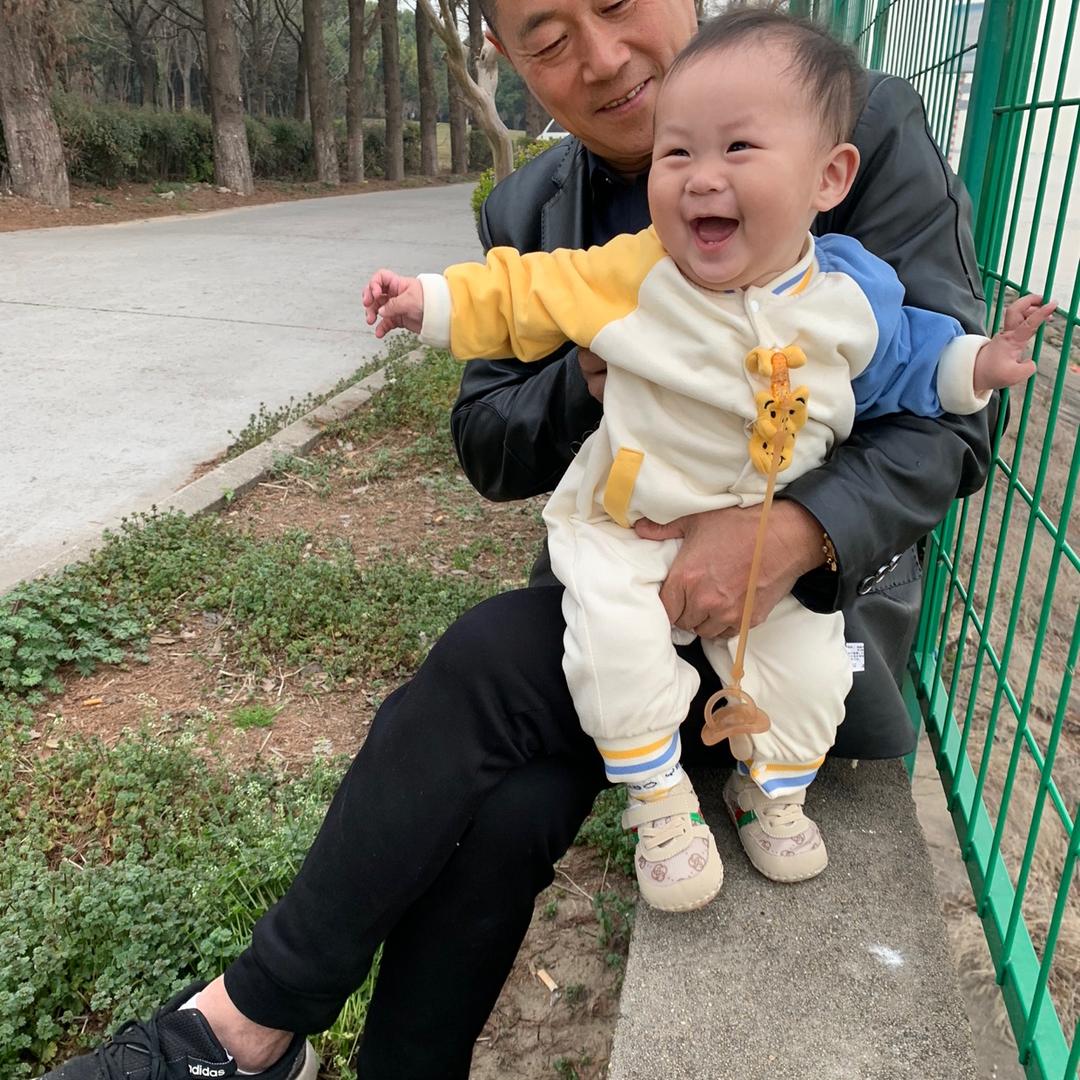 硕哥家外婆