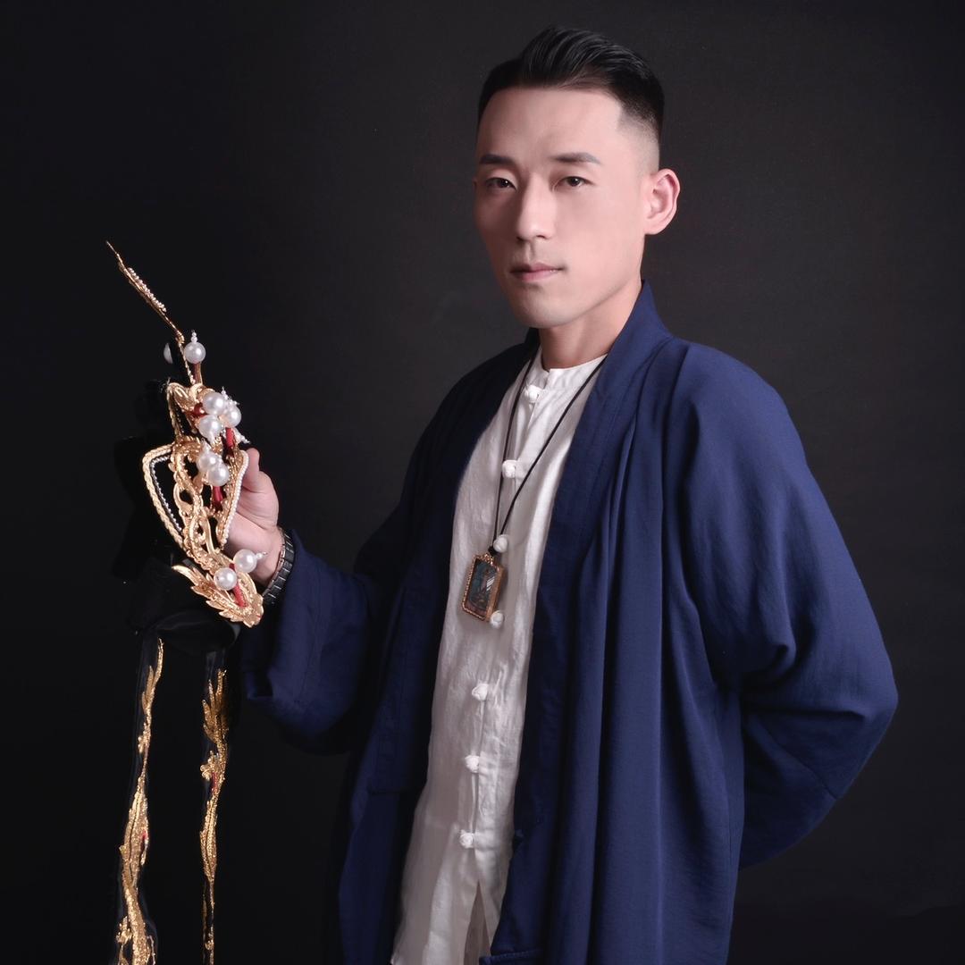 川剧变脸胡艺林