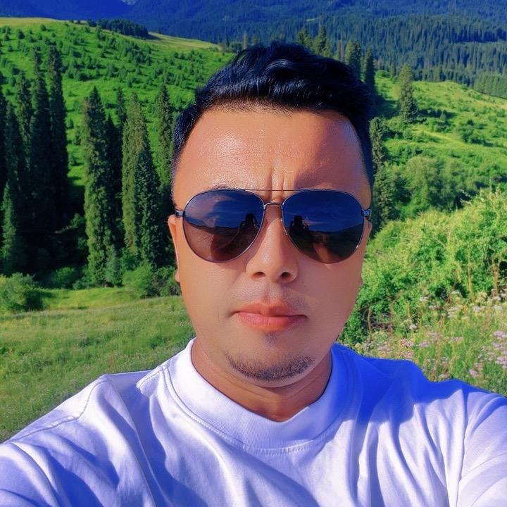 新疆翻翻斯买提