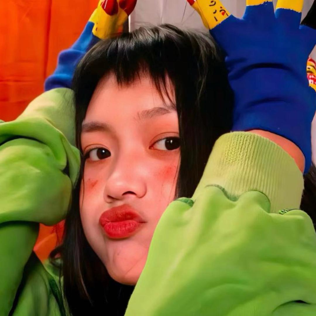 不打腮红只打哈欠