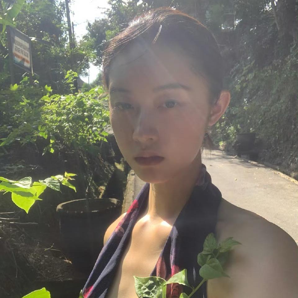 一天吞三个橡皮筋