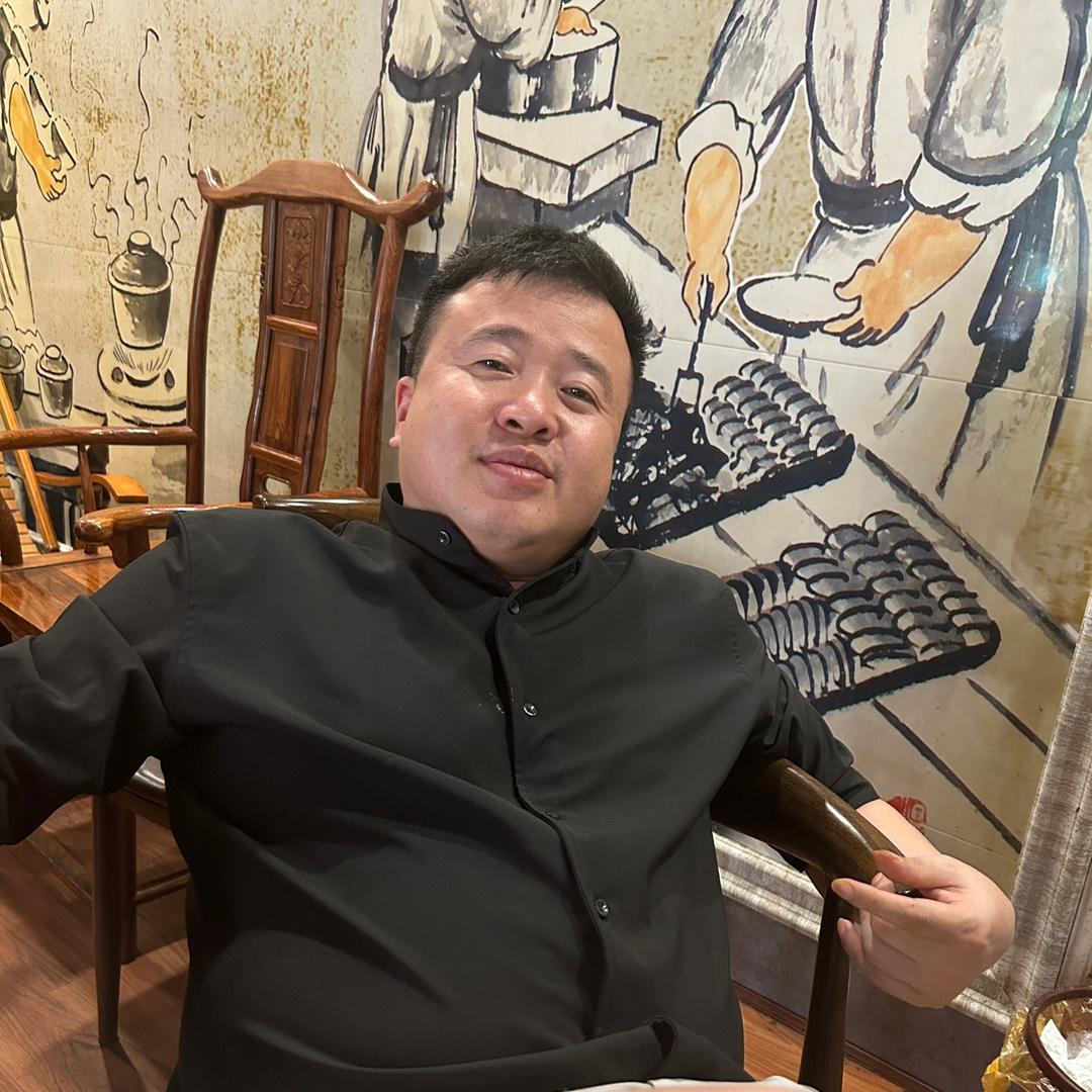 设计何老丝