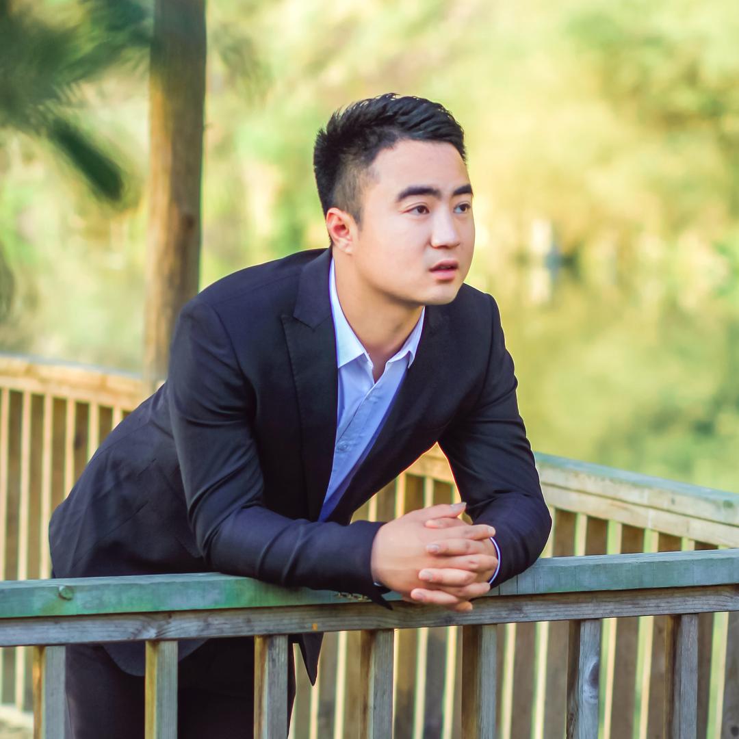 严小伙