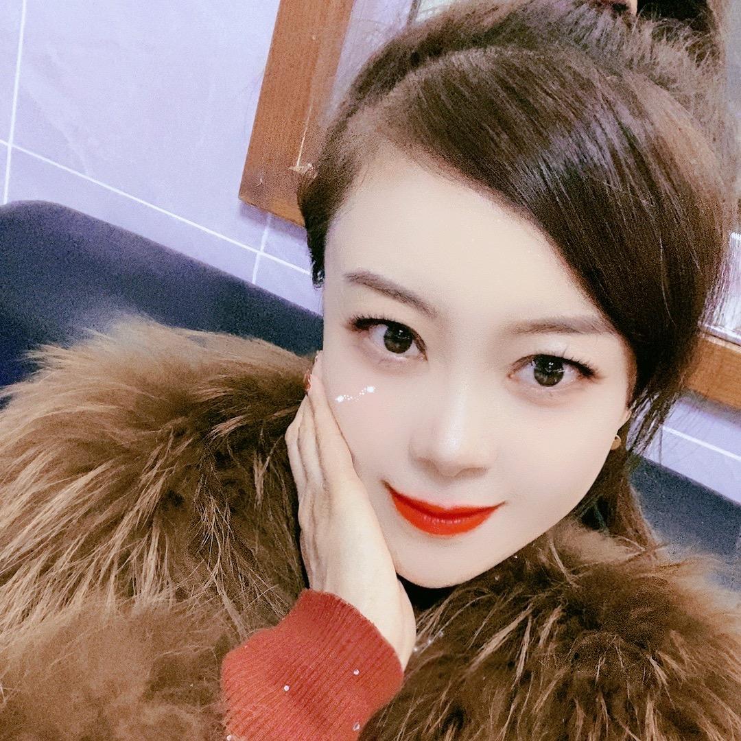 莱州时尚丽人女装💖小玉