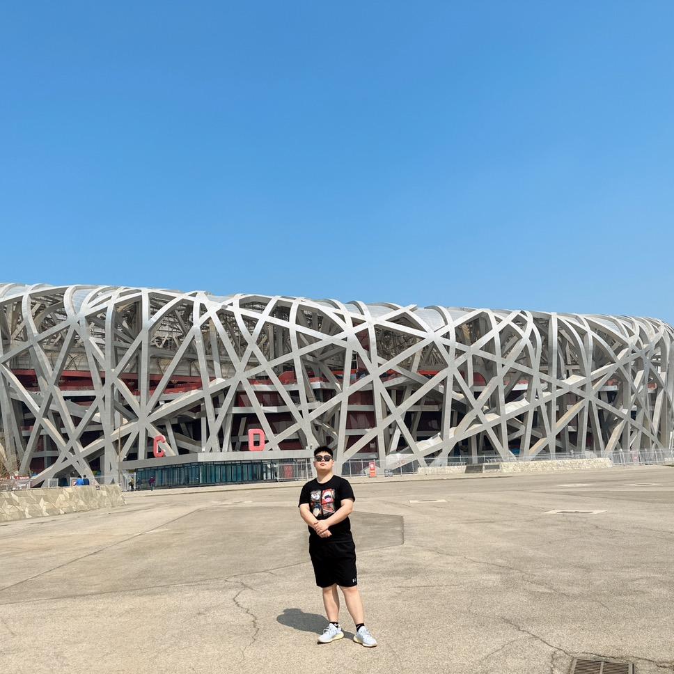 洪俊龙（跑互，骗粉的滚）