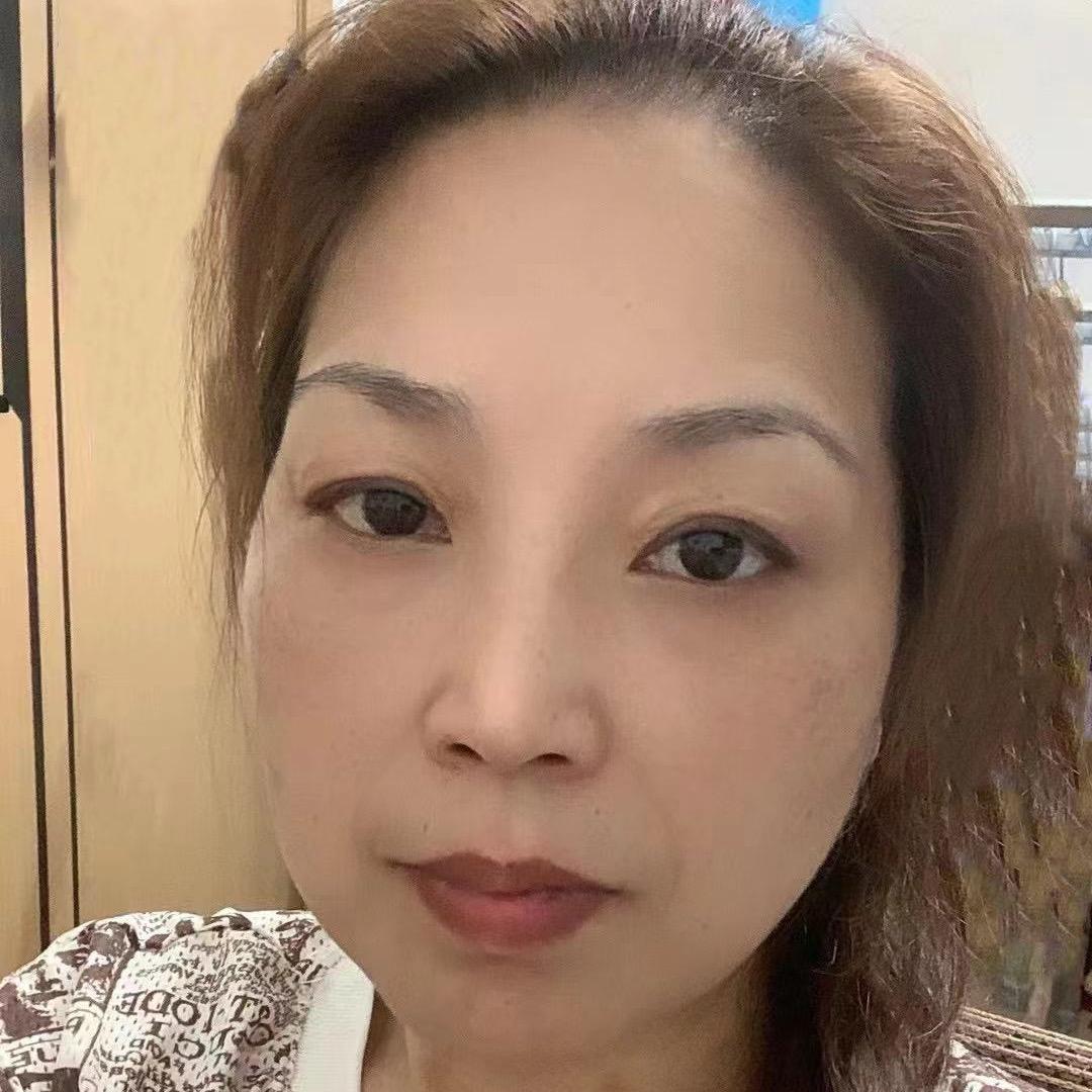 罗婕