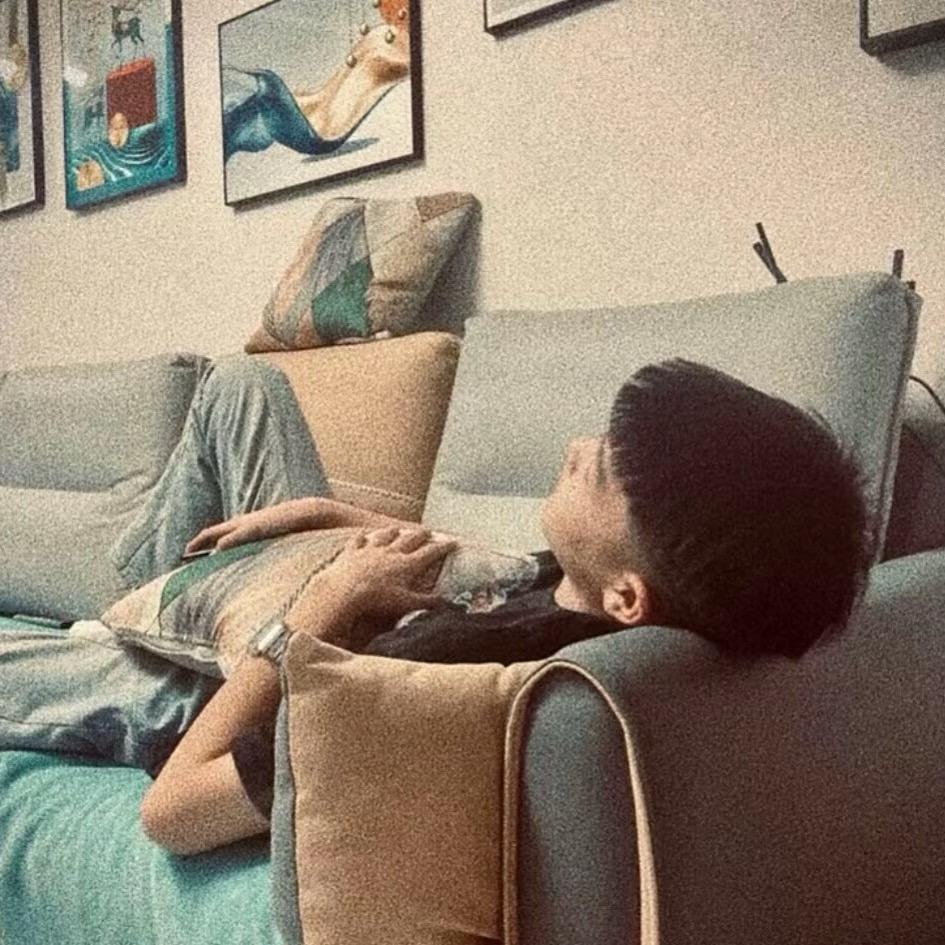 ￴ ￴ ￴￴ ￴ ￴ ￴