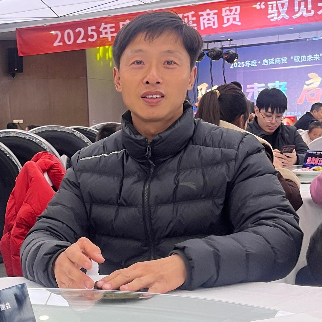 轮胎小李哥