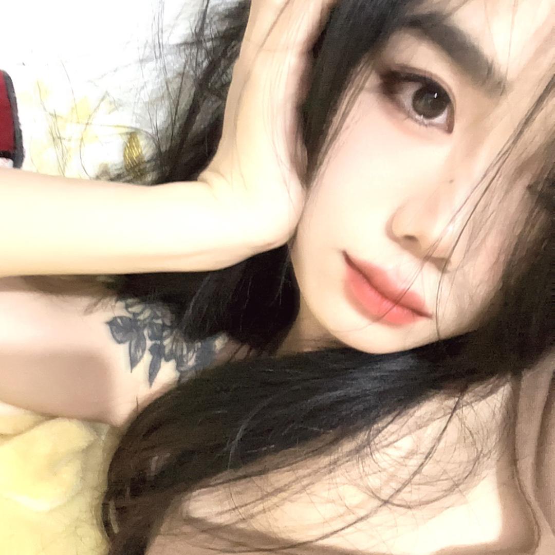 朢