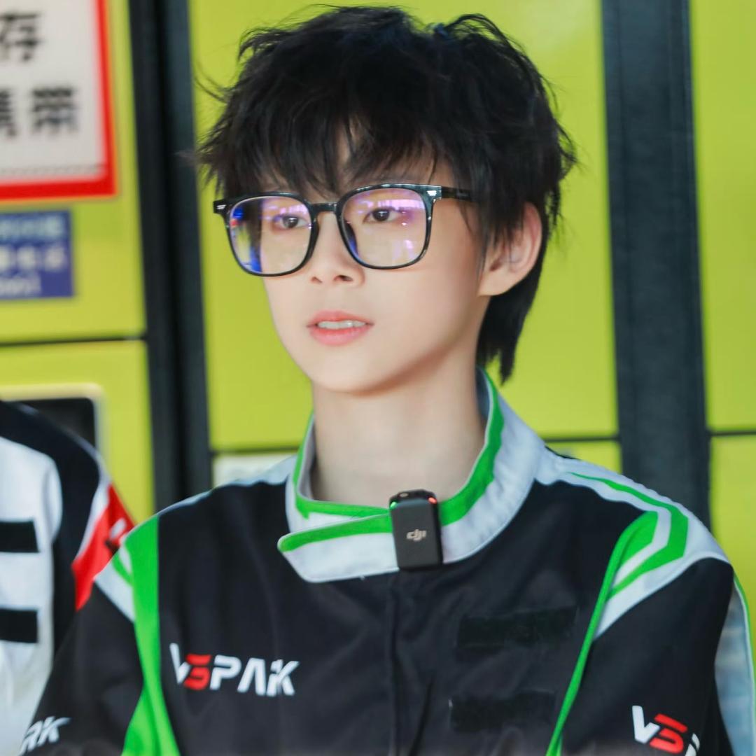 小罕憨憨吃罕堡