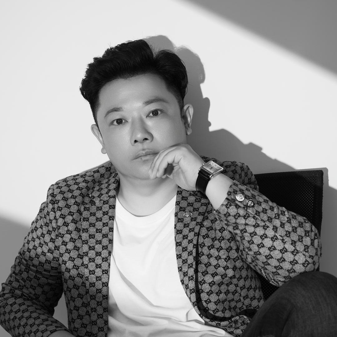 振亚装饰、帝王洁具