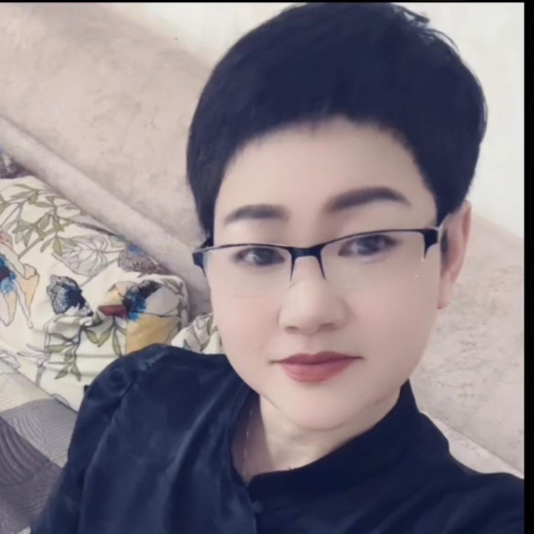 三个孙宝的奶奶
