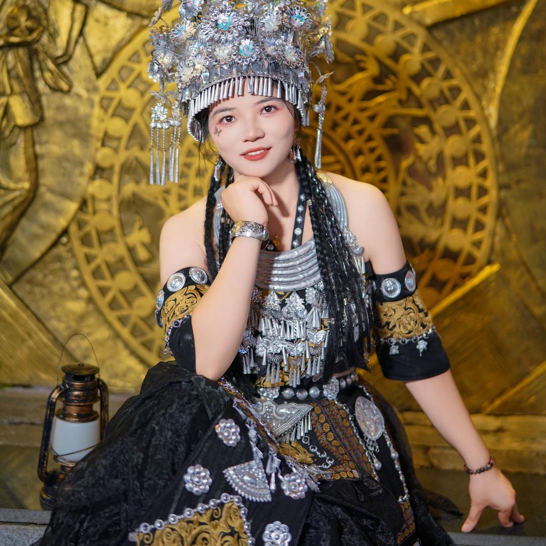 莉莉🌹
