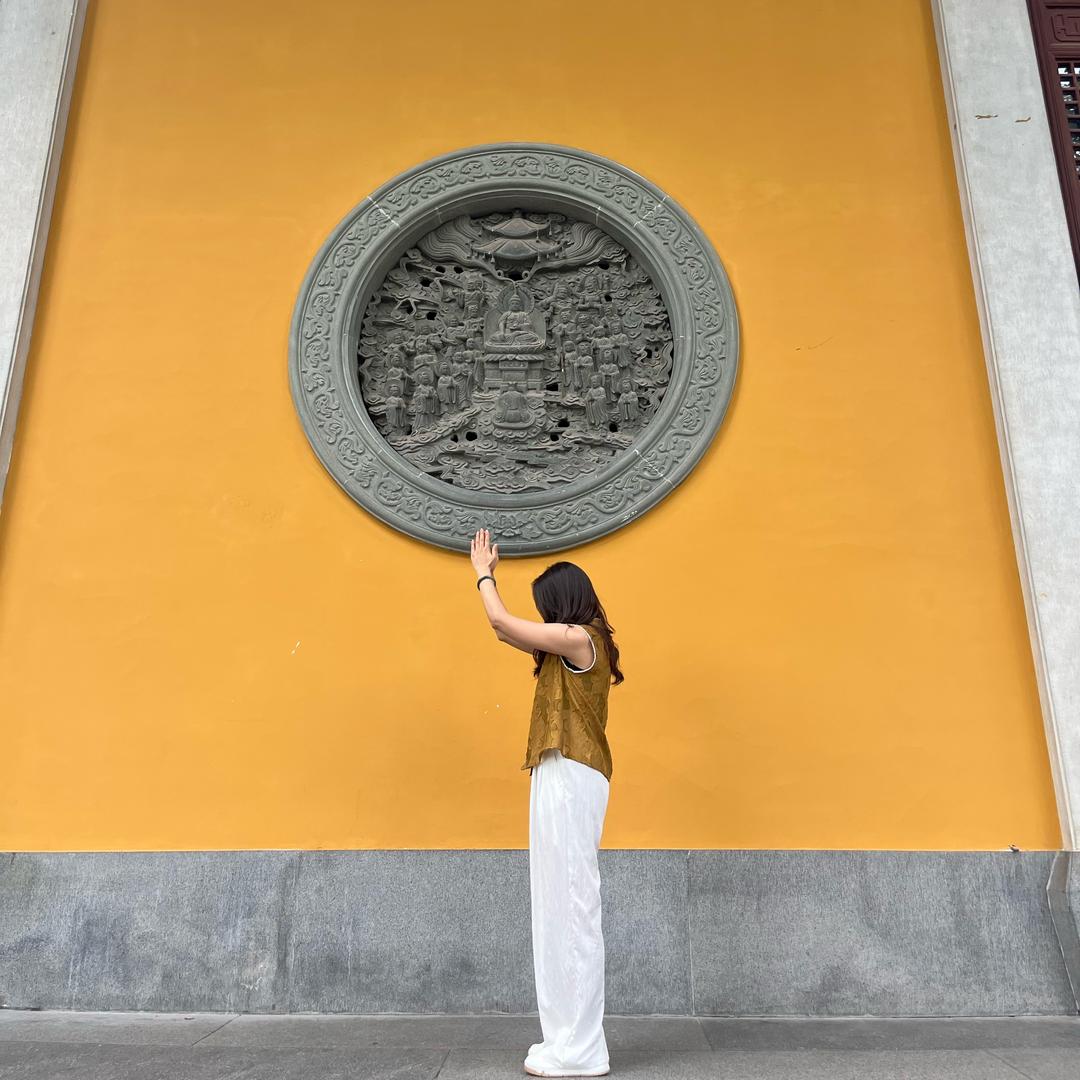 裕通时装城《燕燕》女装