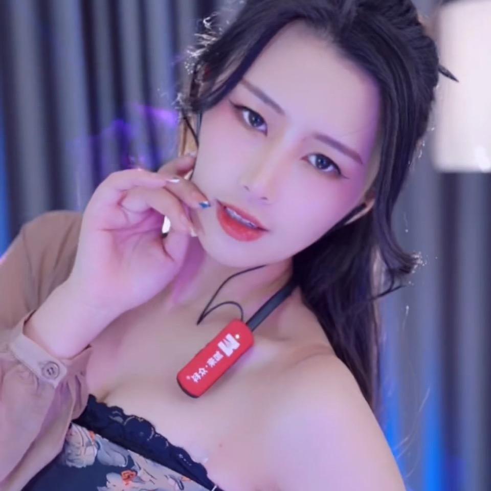 慕瑶⁹³⁹⁹