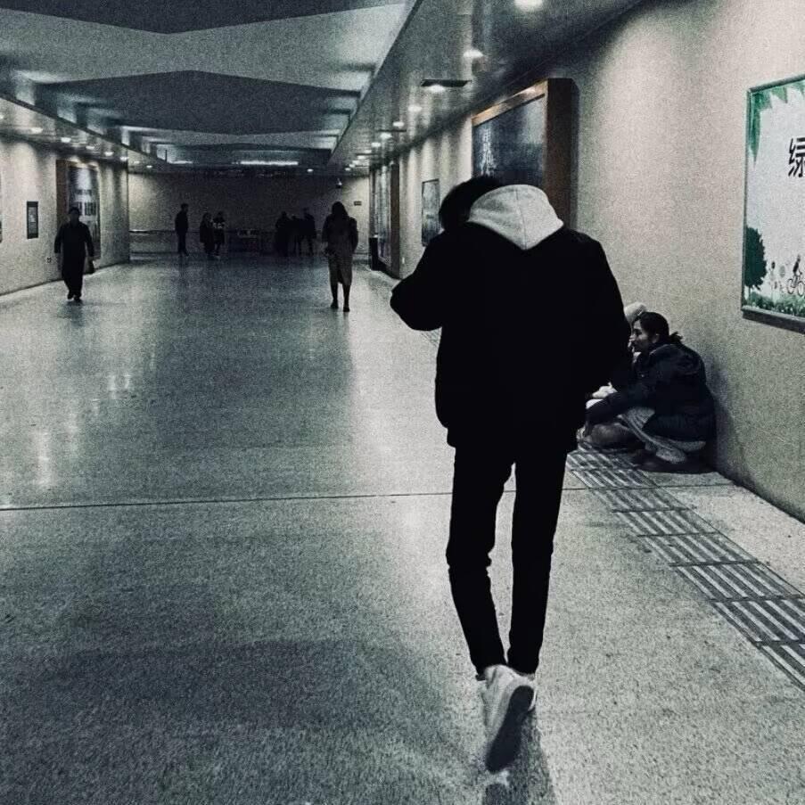 男一.