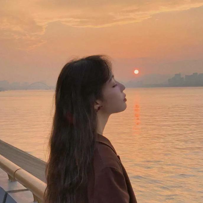 婷婷吃地瓜