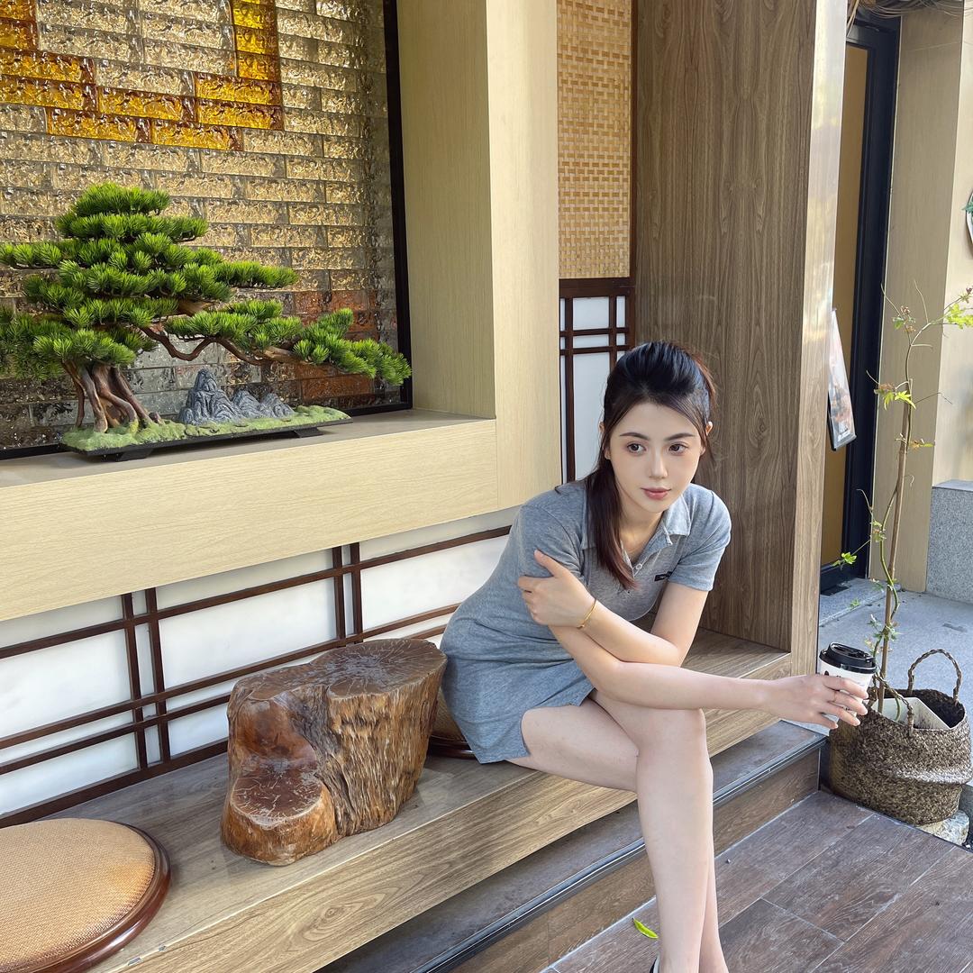 叫安琪姐姐