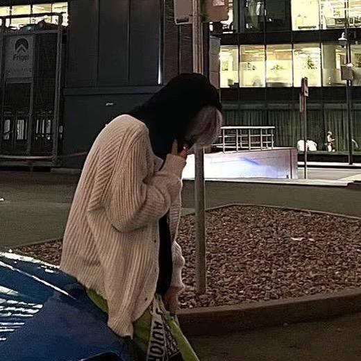 还要吹晚风嘛