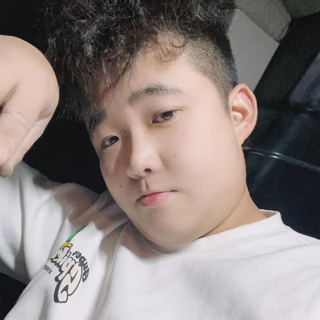 长沙岳云哥二手车专注（BBA）