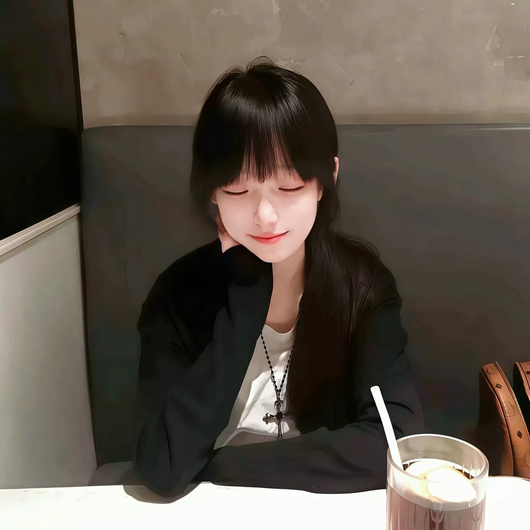 @小桉1108斤.