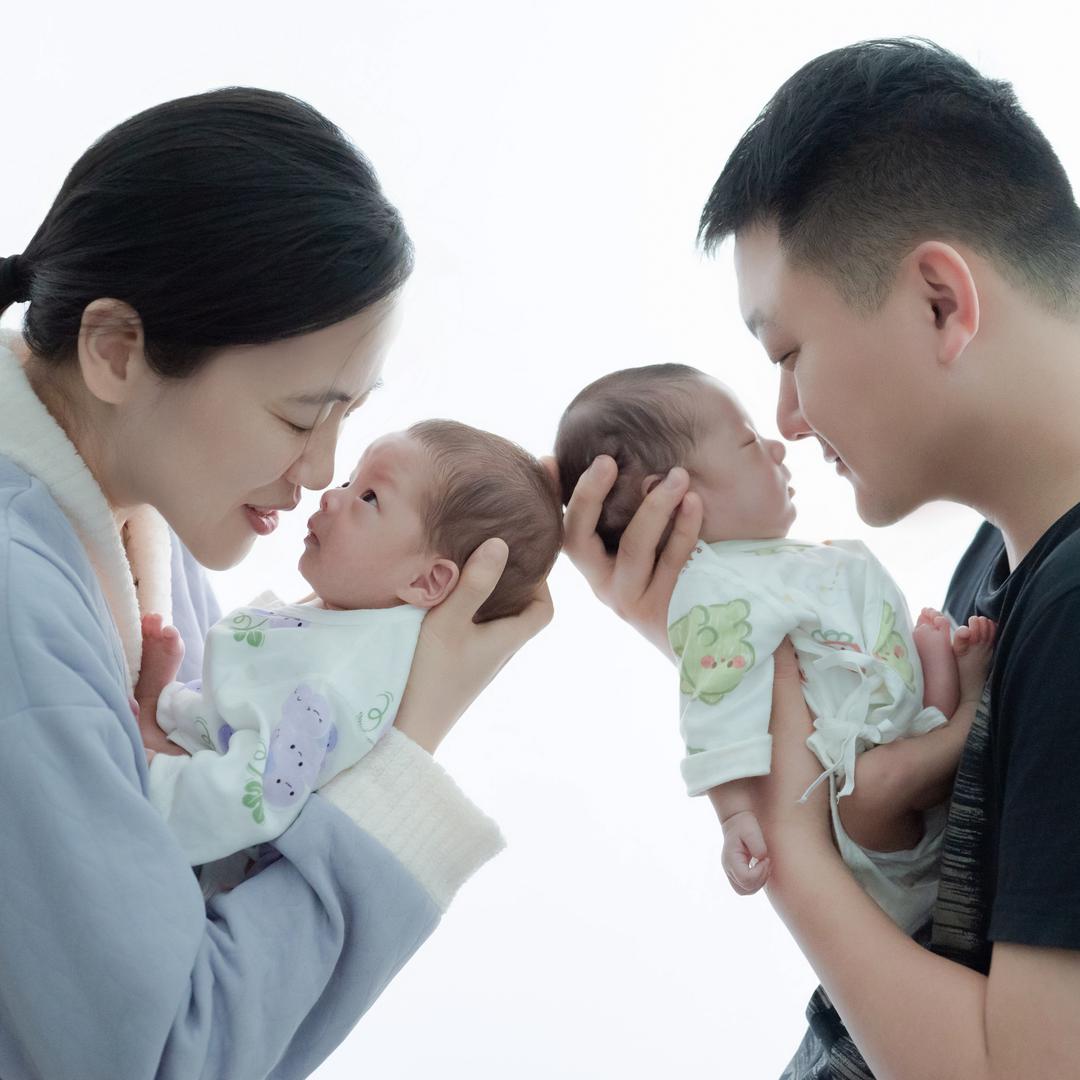 壮壮牛牛妈咪（双胞胎）